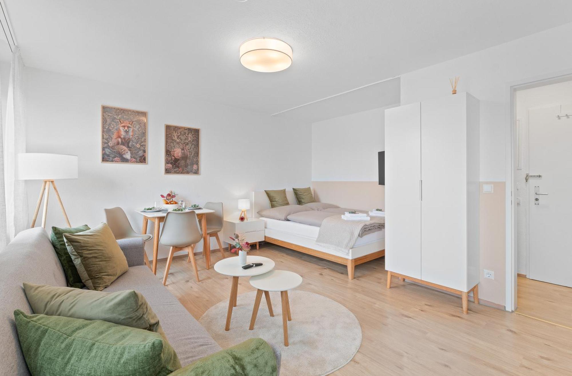 Wohlfuehl-Apartment I Zentral I Balkon I Kueche Fellbach Exterior foto
